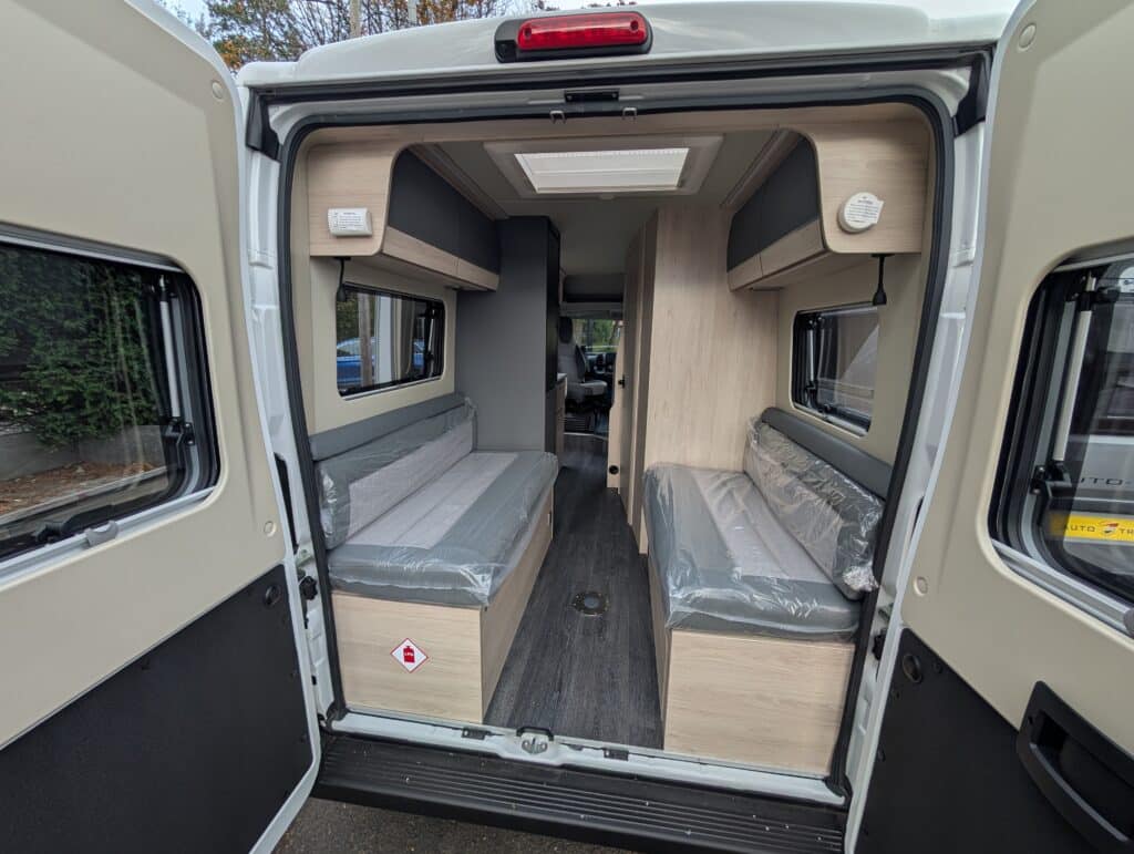 New Auto-Trail Expedition 67 — 7 open lounge
