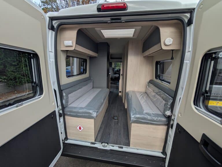 New Auto-Trail Expedition 67 — 7 open lounge